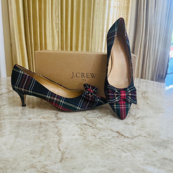 J. CREW HOLIDAY TARTAN PUMPS - Picture 2 of 5